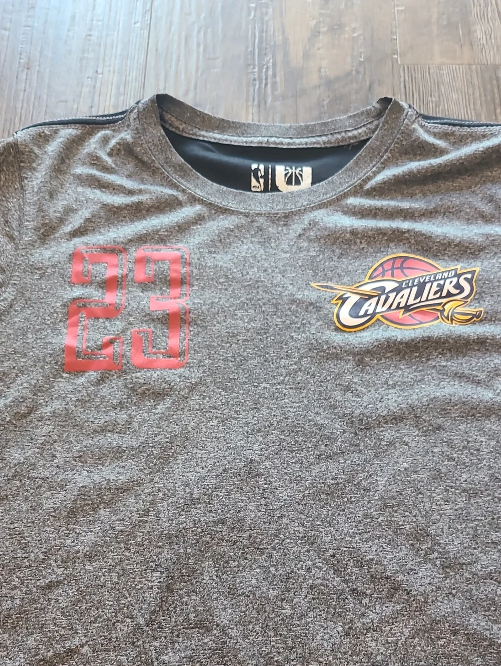 Clevland Cavaliers LaBron James #23 Short Sleeve T-Shirt Size Medium 10/12